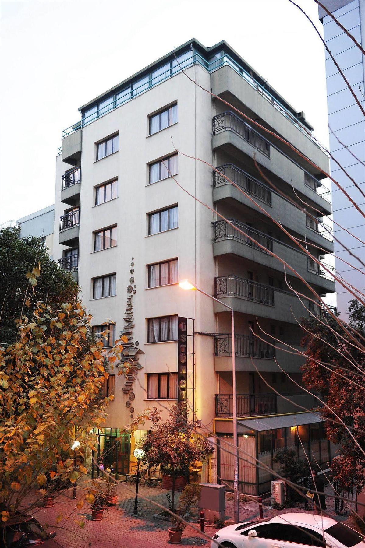 Uestuen Hotel Alsancak Izmir Exterior photo